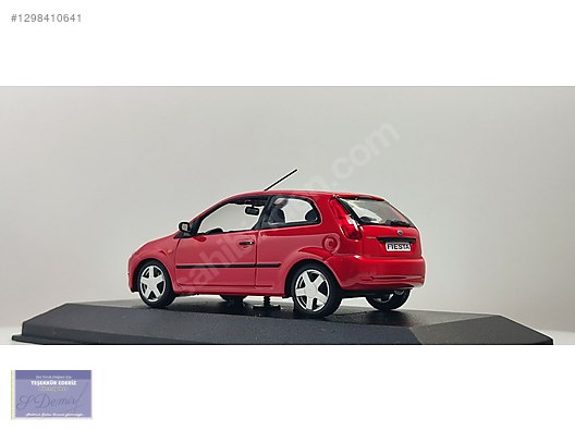 Minichamps Diecast Model 1:43 Ford Araba - 1298410641