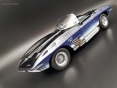 オートアート　コルベット 1961マコシャーク　1/18 約26cm UTモデル シボレー·コルベット マコシャーク - メルカリ ミニカー