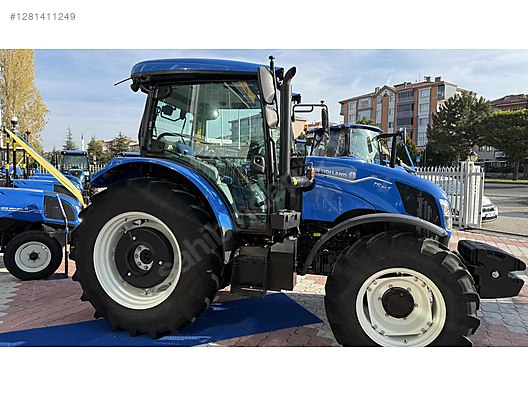 Machinery / Agricultural Machines / Tractors / New Holland / T5.90S