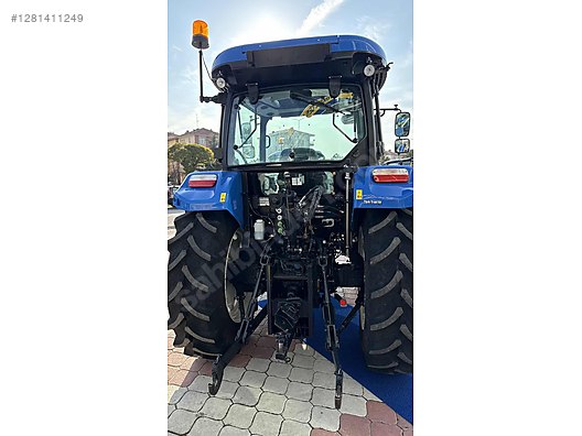 Machinery / Agricultural Machines / Tractors / New Holland / T5.90S