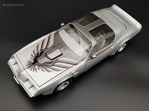 İNDİRİM*** 1/18 die-cast Pontiac Firebird Trans Am 1979 on