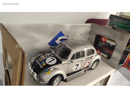 Solido Diecast Model 1:18 Volkswagen Araba - 1319412030