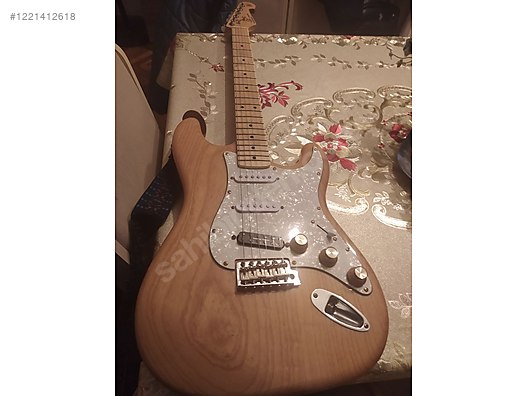 İkinci El ve Sıfır Alışveriş / Müzik / Müzik Aletleri / Telli Çalgılar / Gitar / Elektro