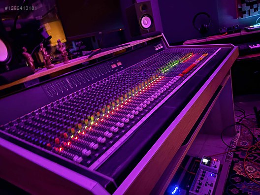 Diwan / Live(中古品) Soundcraft 6000 Analog Mixer sahibinden.comda - 1292413181