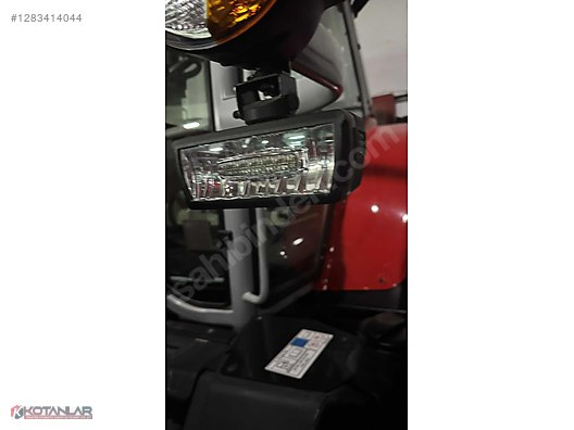 Machinery / Agricultural Machines / Tractors / Massey Ferguson / 7S.180