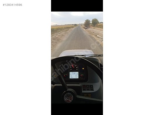 Machinery / Agricultural Machines / Tractors / New Holland / TD100D