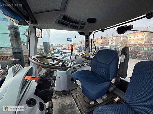 Machinery / Agricultural Machines / Tractors / New Holland / T7.230