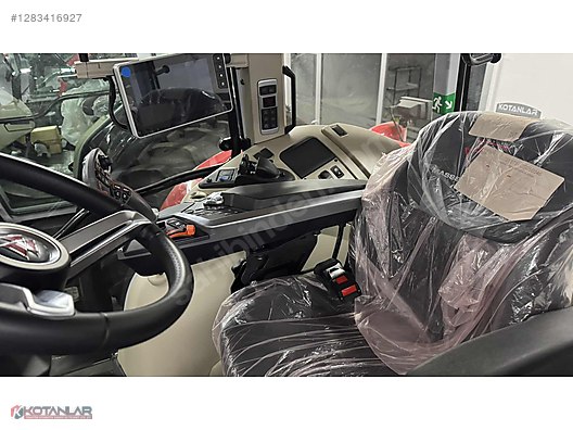 Machinery / Agricultural Machines / Tractors / Massey Ferguson / 6S.145