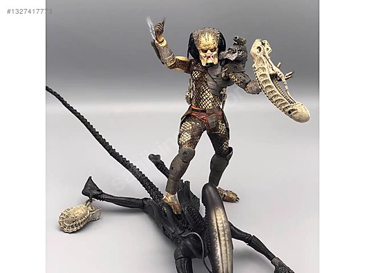 NECA Alien vs. Predator (AVP) Alien Warrior vs. Predator Actio