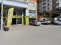 4 YOL AĞZINDA, ANA CADDEDE GENİŞ VİTRİN CEPHELİ 2 KATLI DÜKKAN #1250418271