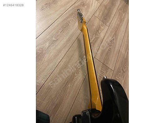 İkinci El ve Sıfır Alışveriş / Müzik / Müzik Aletleri / Telli Çalgılar / Gitar / Elektro