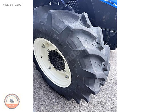 Machinery / Agricultural Machines / Tractors / New Holland / T4.70S