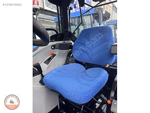 Machinery / Agricultural Machines / Tractors / New Holland / T4.70S