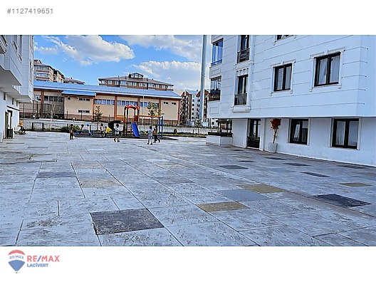 Re/max Lacivert'ten Kombina'da Satılık 4+1 Daire - Satılık Daire ...