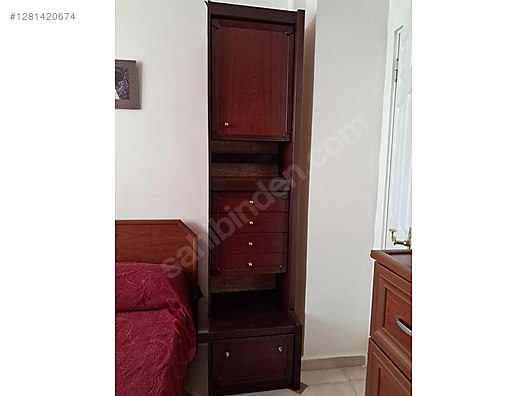 Used & Brand New Items / Antique / Furniture / Den & Living Room / Antique Cupboard