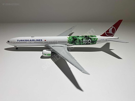 Boeing 777-300ER BIO FUEL TURKISH AIRLINES Diecast Model Uçak. on