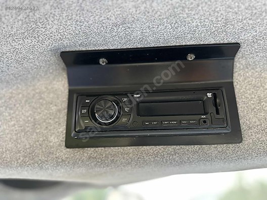 Machinery / Agricultural Machines / Tractors / New Holland / TR6.130