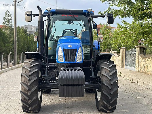 Machinery / Agricultural Machines / Tractors / New Holland / TR6.130