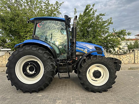 Machinery / Agricultural Machines / Tractors / New Holland / TR6.130