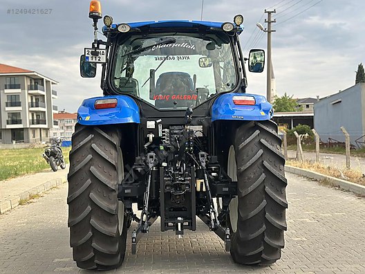 Machinery / Agricultural Machines / Tractors / New Holland / TR6.130