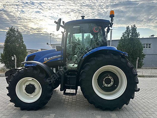 Machinery / Agricultural Machines / Tractors / New Holland / TR6.130