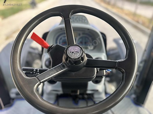 Machinery / Agricultural Machines / Tractors / New Holland / TR6.130