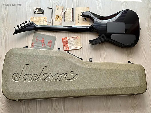 スザンヌ・ハード　AKATOMBO～リリシズム・オブ・ジャパン Jackson American Series Soloist™ SL2 DX Abanoz Klavye Snow White