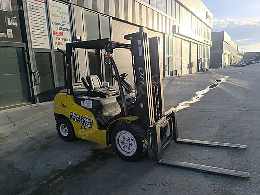 Machinery / Industrial / Carrying & Stacking Equipment / Forklifts / For Sale / ON