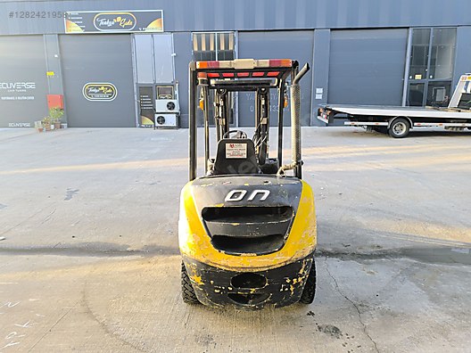 Machinery / Industrial / Carrying & Stacking Equipment / Forklifts / For Sale / ON