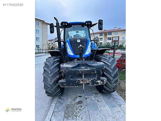 Machinery / Agricultural Machines / Tractors / New Holland / T7.270