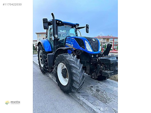 Machinery / Agricultural Machines / Tractors / New Holland / T7.270