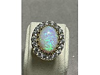 Çok değerli özel tasarım altın yüzük