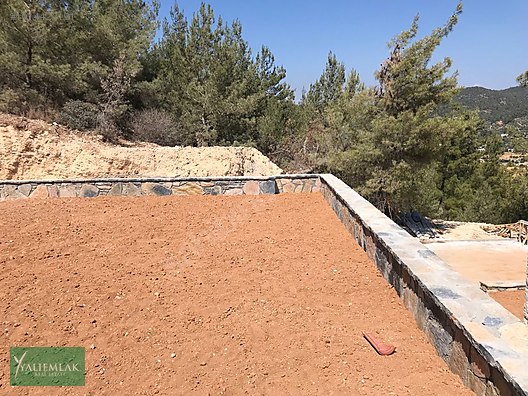 Bodrum / Yalıçiftlik�te SATILIK Sıfır ,3+1 , Müstakil Evler Satılık