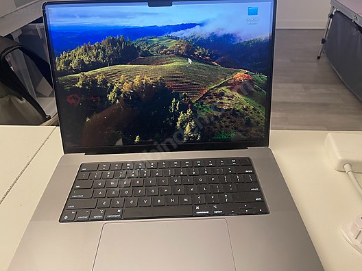 Apple Macbook / MacBook Pro 16