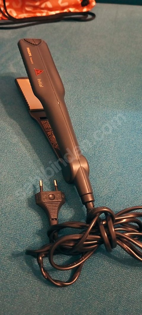 Philips İnitial saç düzleştirici az kullanılmış temiz sorunsuz.
