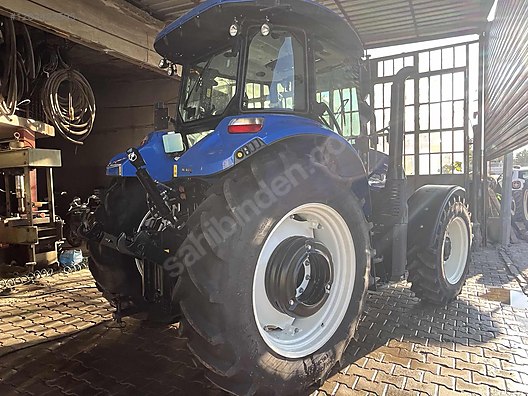 Machinery / Agricultural Machines / Tractors / New Holland / TR5.120