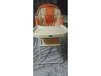 Katlanabilir Mama Sandayesi, masası.