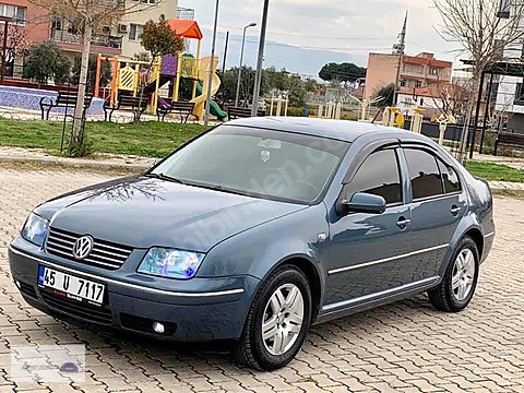 volkswagen bora 1 6 pacific ilk sahibinden hatasiz boyasiz 100 kmde cam gibi diri bora sahibinden comda 933424834