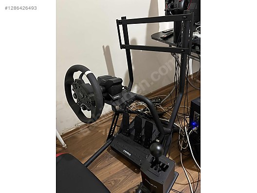 Used & Brand New Items / Gaming & Gamers Exclusive / Gaming Equipment / PC Game Racing Wheels