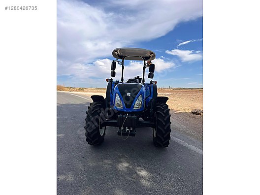 Machinery / Agricultural Machines / Tractors / New Holland / TT60 Classic