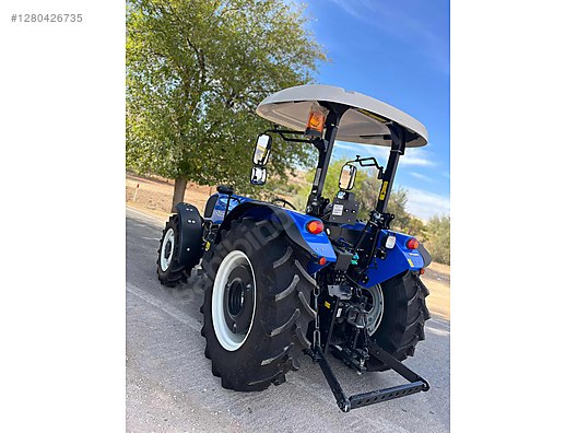Machinery / Agricultural Machines / Tractors / New Holland / TT60 Classic