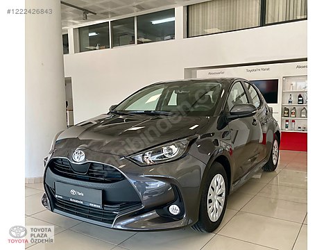 Toyota / Yaris / 1.5 Hybrid / Flame / TOYOTA PLAZA ÖZDEMİR'DEN 2024 ...