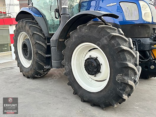 Machinery / Agricultural Machines / Tractors / New Holland / T6.160