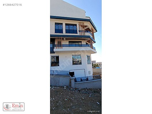 MUHTEŞEM MANZARALI ÇİFT DAİRE Lİ BAHÇELİ EV #1266427016