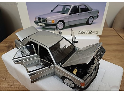 Autoart Diecast Model 1:18 Mercedes Benz Araba - 1260427499