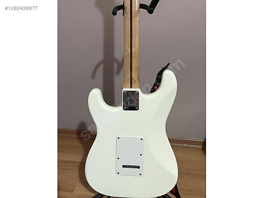 Squier Elektro Gitar