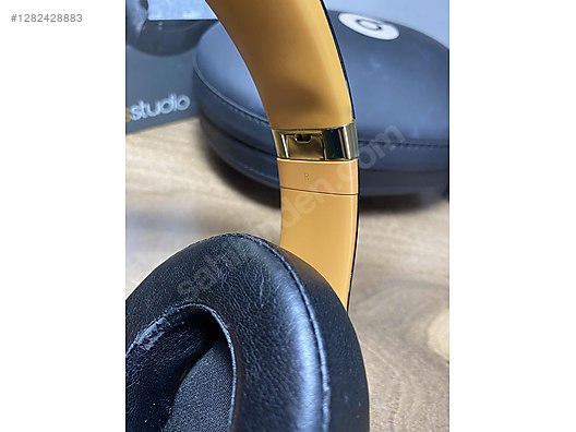 Used & Brand New Items / Cell Phones & Accessories / Accessories / Bluetooth Headphones