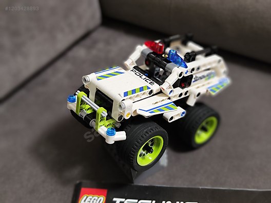 LEGO Technic 42047 police interceptor at 1203428893