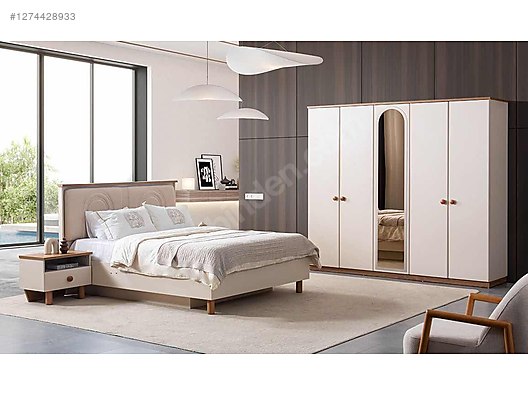 Used & Brand New Items / Home Decor / Furniture / Bedroom / Bedroom Furniture Set