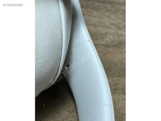 Used & Brand New Items / Cell Phones & Accessories / Accessories / Bluetooth Headphones